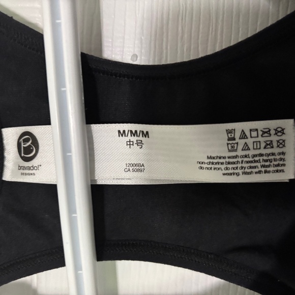 2-in-1 Pumping & Nursing Bra - Picture 2 of 3